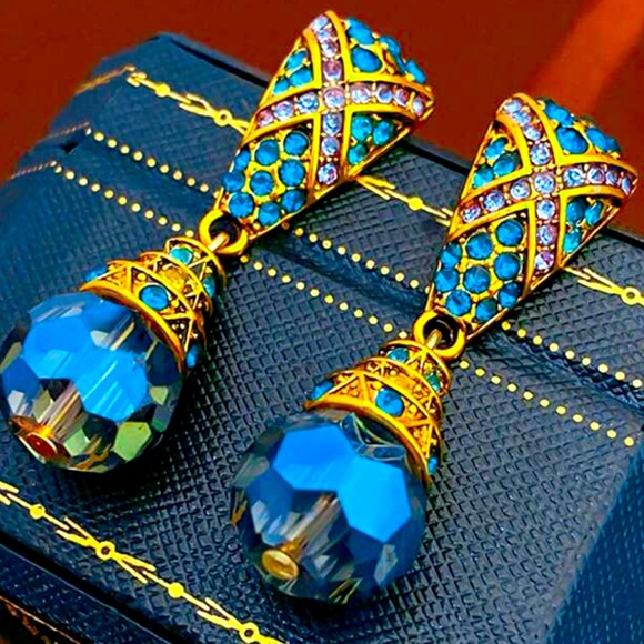 Trendy Mid-Century Modern Style Earrings - Picture 2 of 8